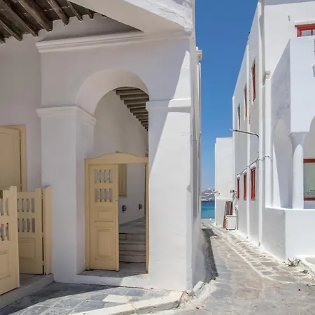 Cambanis In Mykonos Town * Mykonos Town